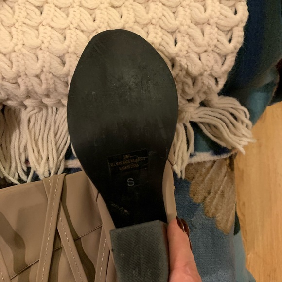 Detailed Rocking Boots - Picture 5 of 8